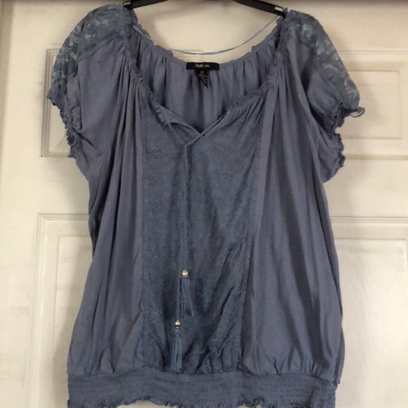 Style & Co. Tops - Style & Co xl blue peasant top w/ lace & tassels